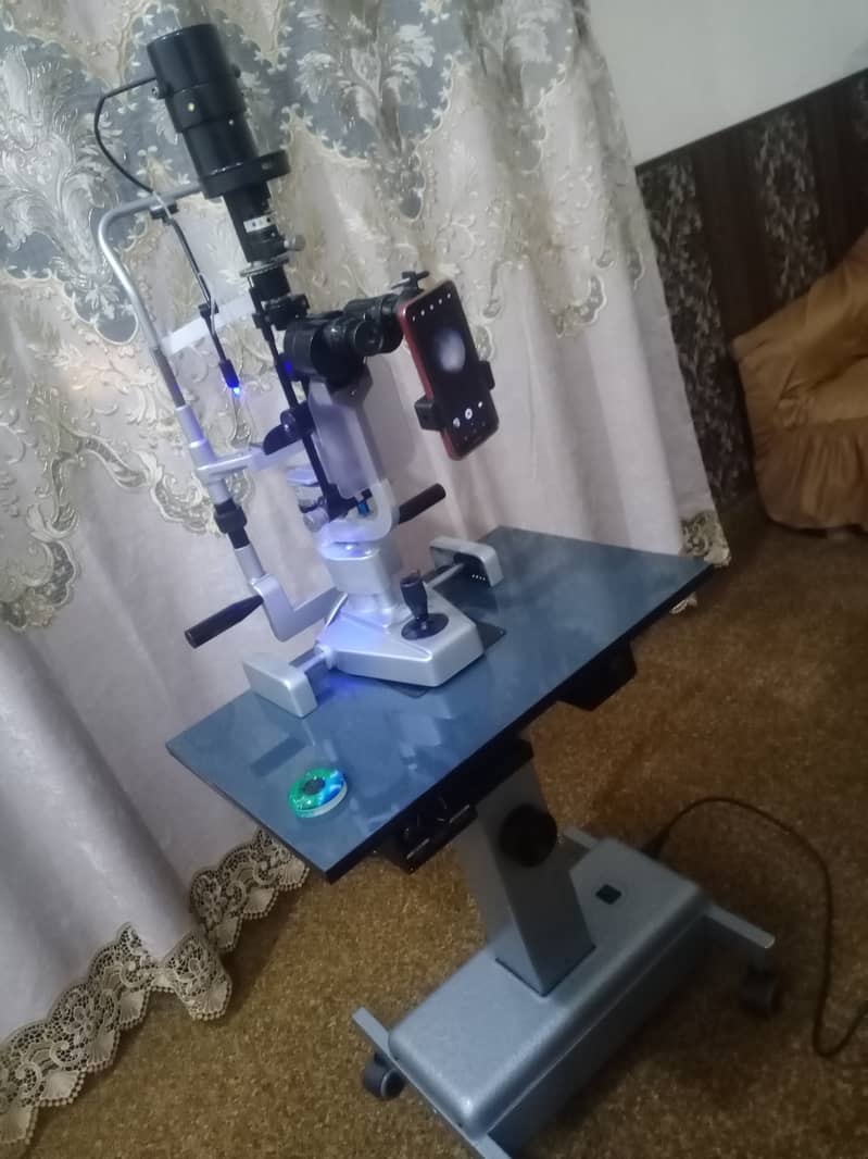 Slit Lamp 2