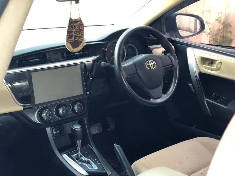 Toyota Corolla 1.3 GLI Automatic 2016 (New Key) 9