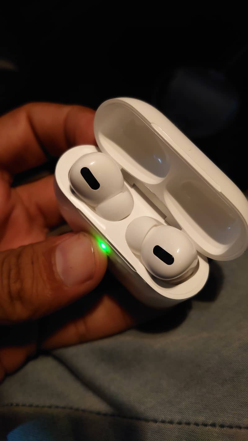 Airpods 0