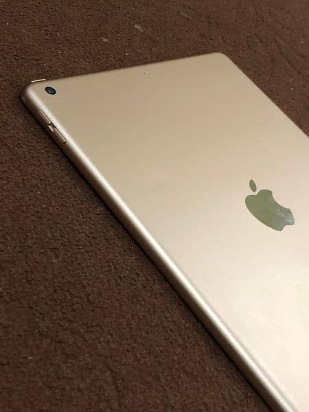 iPad 7th generation 128GB 3