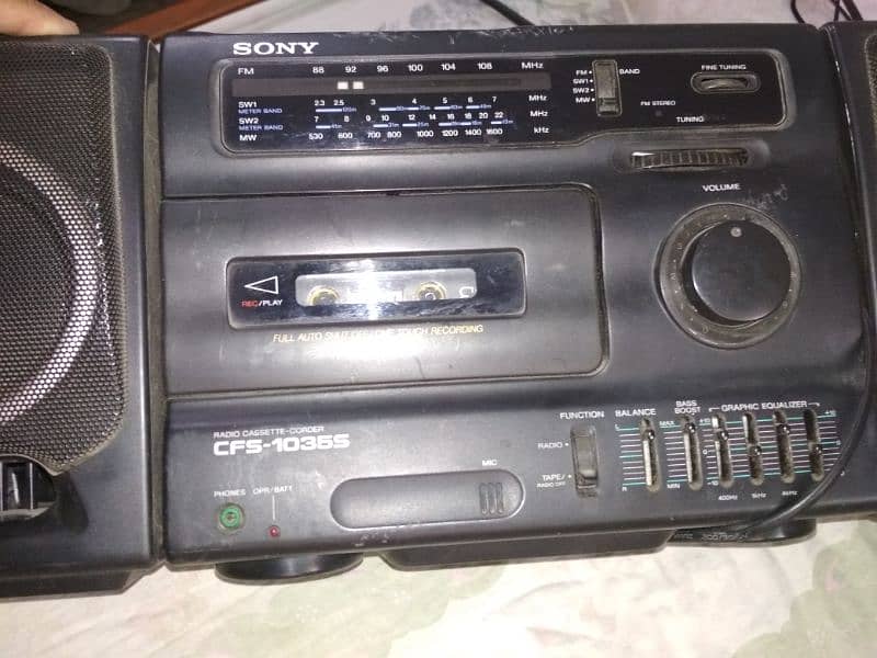 RADIO CASSETTE RECORDER 3