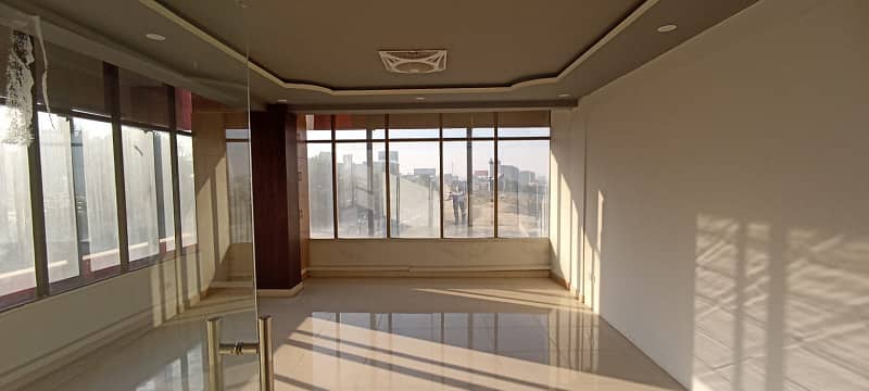 Office 2050 Square Feet Available For Rent On Gt Road - DHA Phase 2 - Islamabad 3