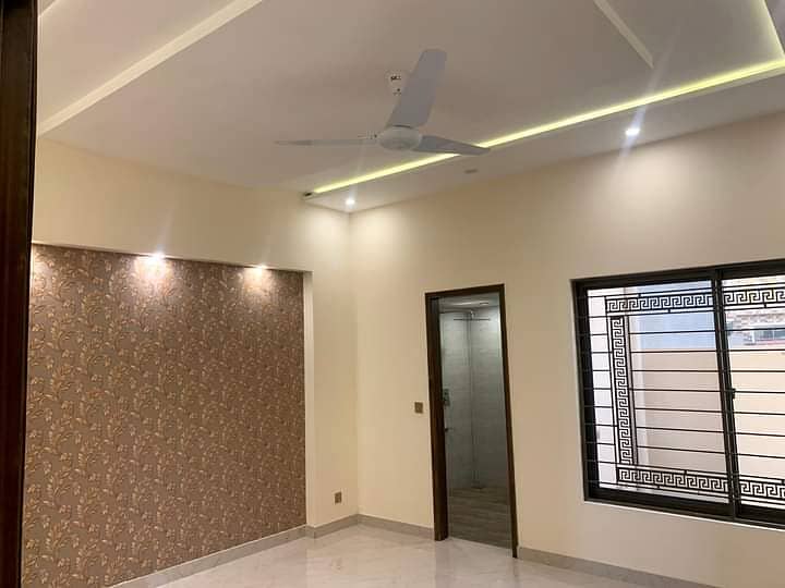 10 Marla Brand New First Entry House Available For Rent In Iqbal Block Bahria Town Lahore 8