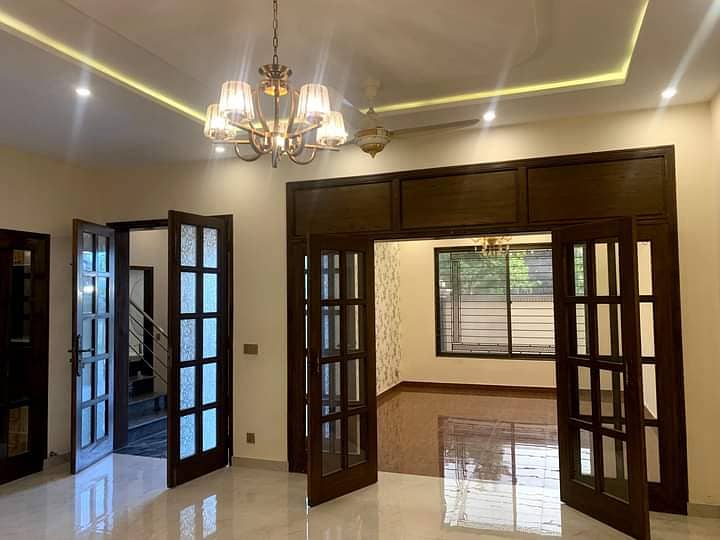 10 Marla Brand New First Entry House Available For Rent In Iqbal Block Bahria Town Lahore 9