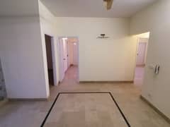 DHA PH 6 , Bukhari Commercial , 1800 Sqft, 4 Bed Apartment for Sale.