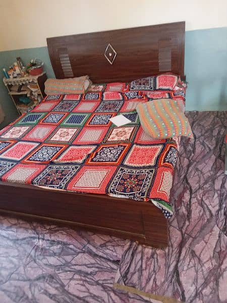 king size double bed 3 months used 1