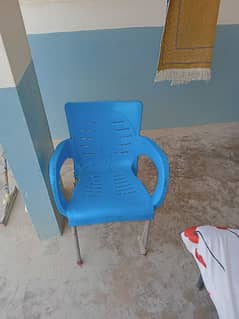 plastic chair new 3500 ki arhai ha