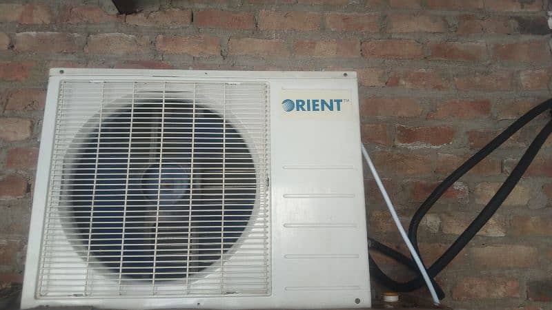 orient A/C New condition me 2