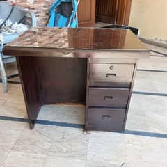 study table for sale (wooden).