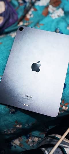 Ipad Air 5  (8 - 64)