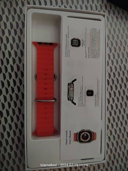 T10 ULTRA SMART WATCH IN VERY GOOD NEW CONDITION WIRELESS CHARGING 1