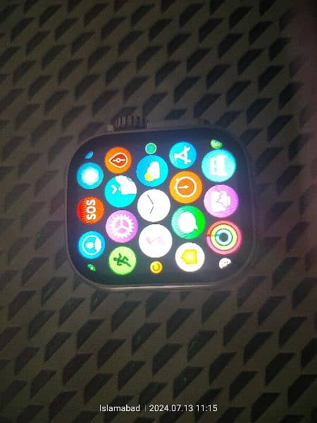 T10 ULTRA SMART WATCH IN VERY GOOD NEW CONDITION WIRELESS CHARGING 3