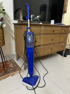Electric steam vacuum