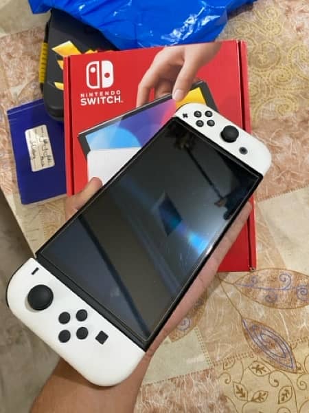 NITENDO SWITCH OLED VERSION BRAND NEW 8