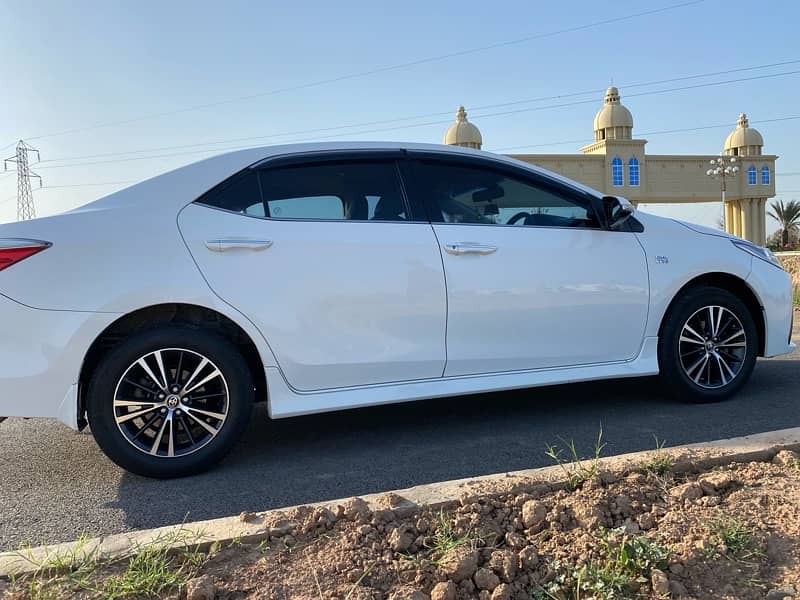 Toyota Altis Grande 2019 1