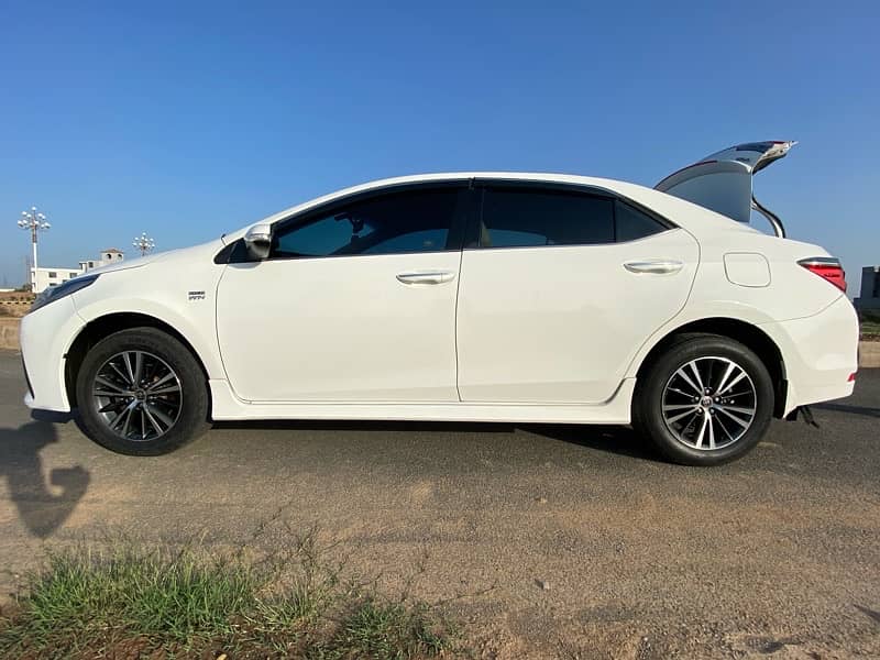 Toyota Altis Grande 2019 7