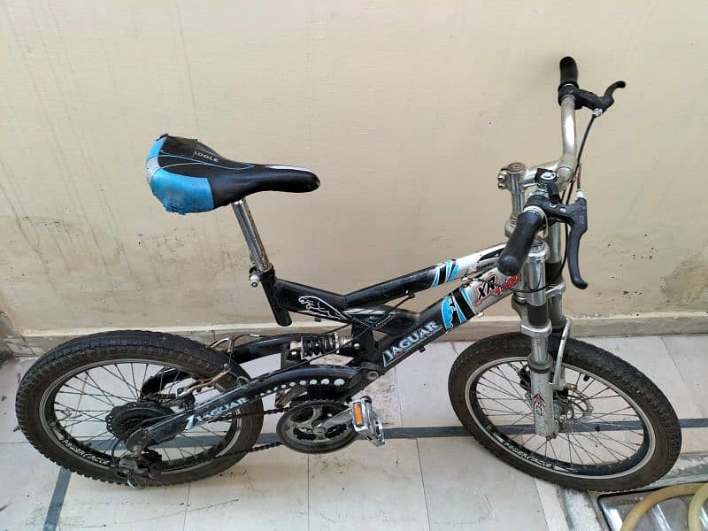 mountain bike rarely used urgent sale 5