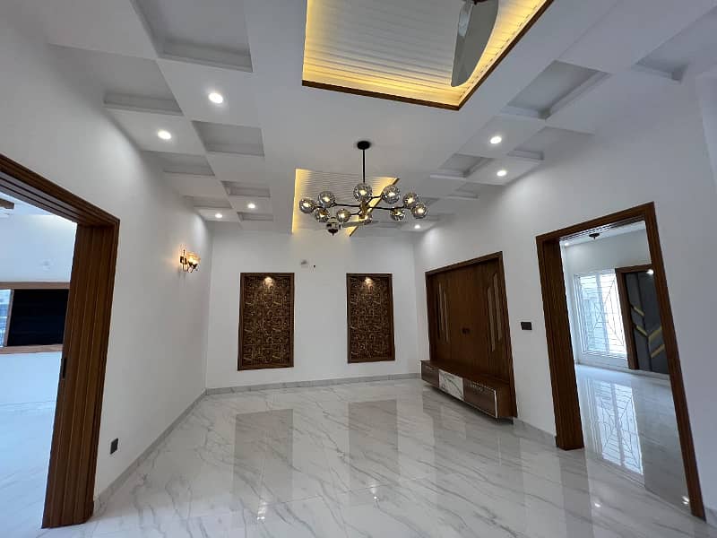 Corner Luxurious Designer 12 Marla Brand New House For Sale in Bahria Town Lahore 14