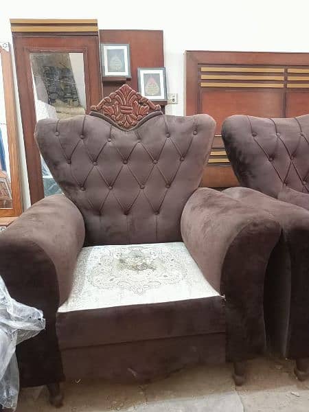 7 seater sofa 0