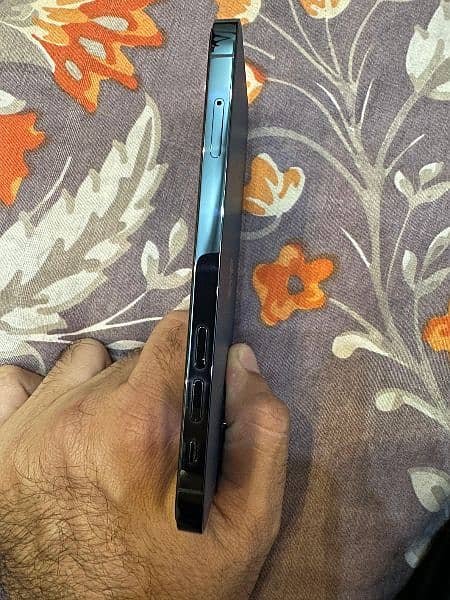 iPhone 12 pro pta NON PTA 100% ORIGINAL 2