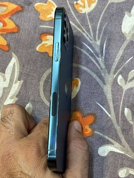 iPhone 12 pro pta NON PTA 100% ORIGINAL 3