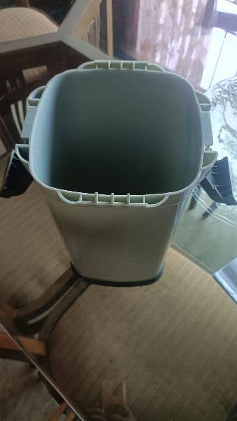 External canister filter with 1200l/h flow rate 1