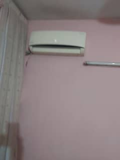 kenwood air conditioner 1 ton non inverter for sale in good condition