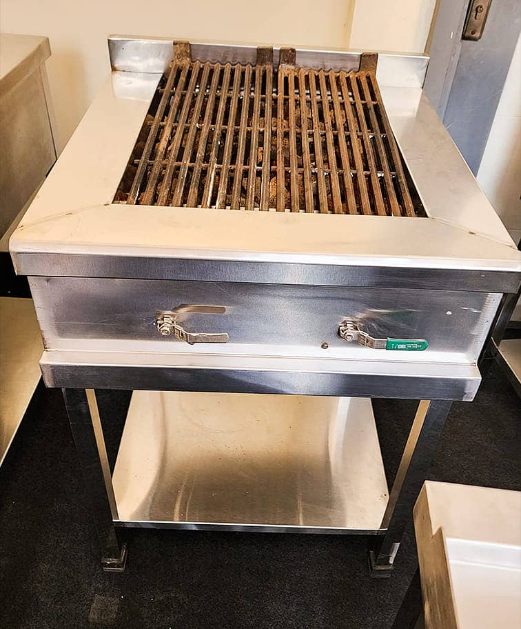 Commercial Breading Table, Gas grill for Sale, Fully Functional 1