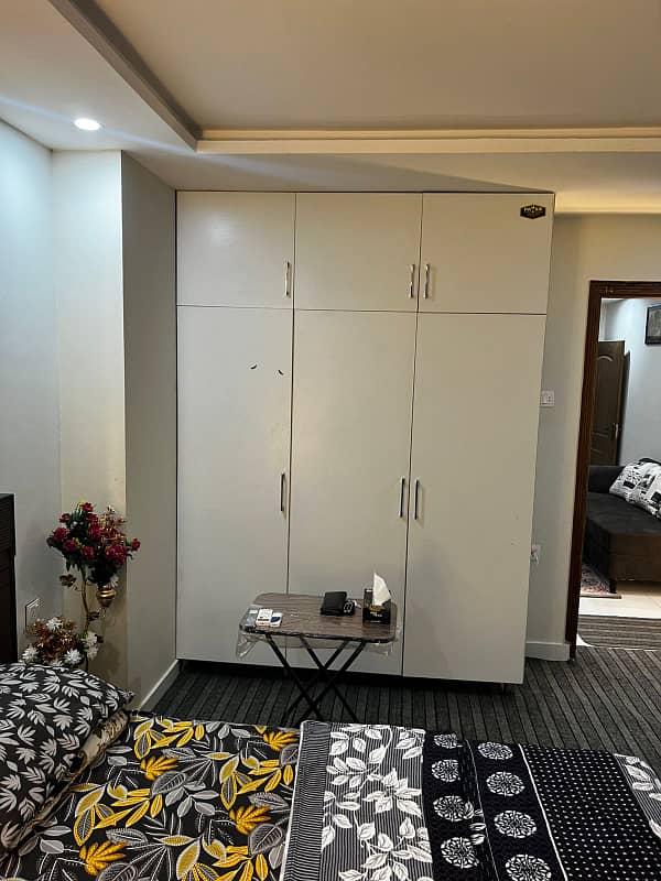 Par day short time furnished apartment available 4