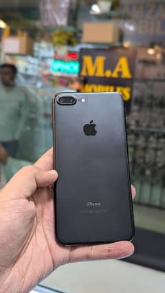 Apple Iphone 7 plus 0