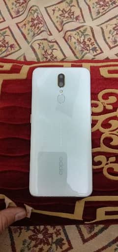 Oppo f11 (8/256) for sale