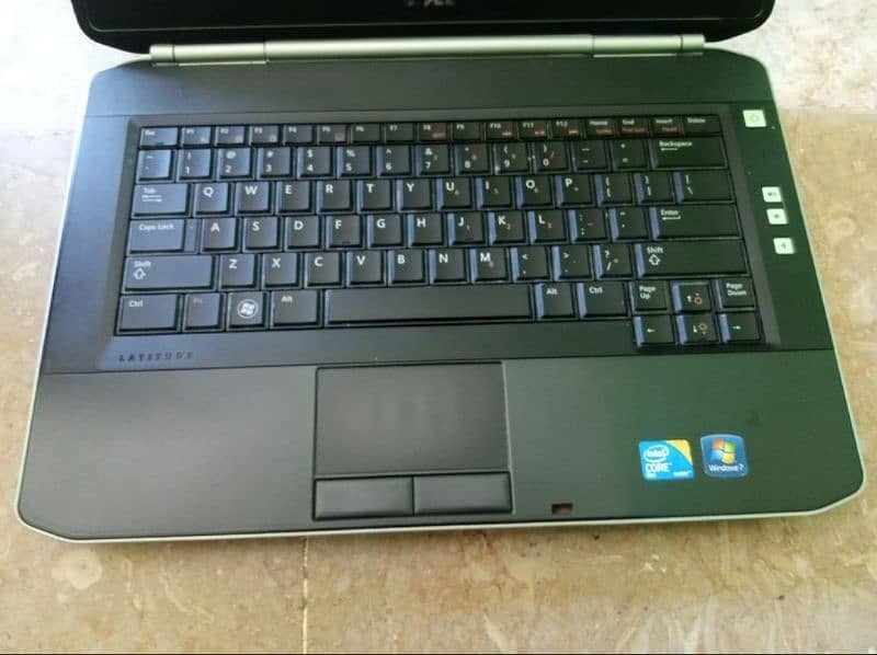 Laptop for sale Dell 6670 urgent 3