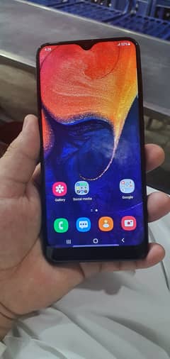 Samsung A50