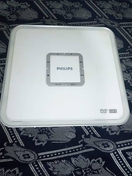 philips PROTABLE DVD player for all 0