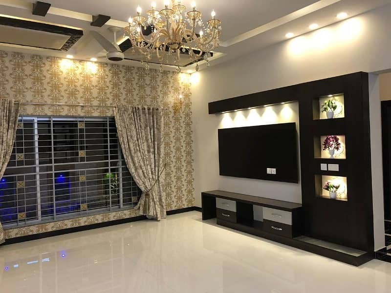 1 Kanal Brand New House For Rent 25