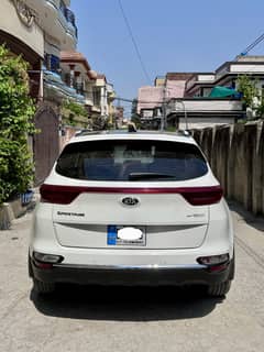 KIA Sportage 2022 scratchless car