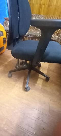Office chair . Urgent sale on nearest offer