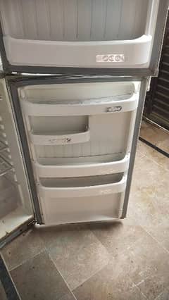 Orient fridge with super cooling and good condition