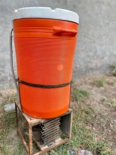 Electric cooler for sale urgent 85 liters