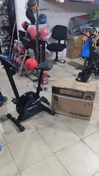 Treadmill elleptical bench press exercise cycle walking running cardio 5