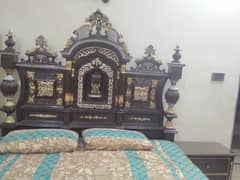 pure chinoti bed with 2 side tables