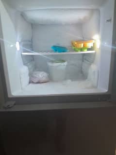 excellent condition fridge