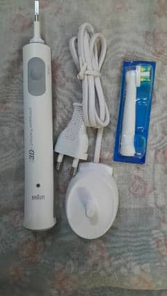 Braun electric tooth brush. Made in Germany