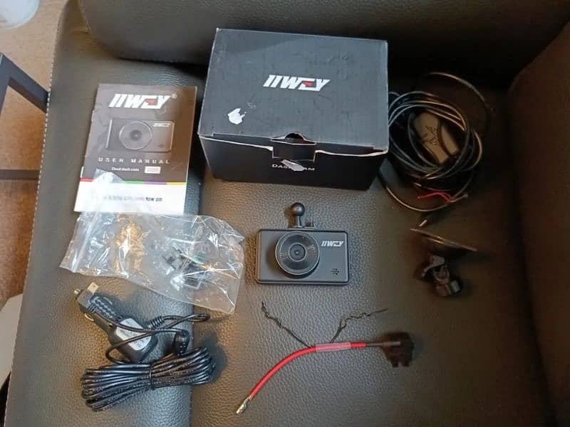 imported dual dash camera 1080 hd front and rear parking sensors 4