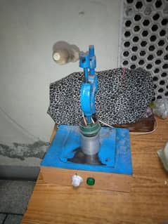 Cup sealing machine