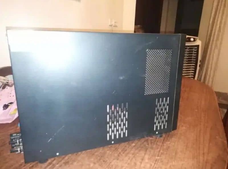 solar inverter used in good condition 1