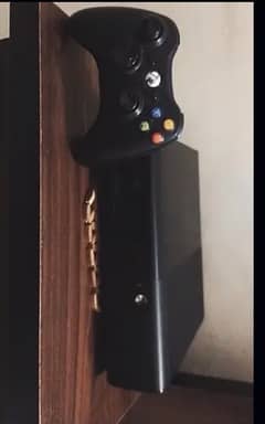 XBox 360 Slim Gold  500gb Playing online Games price and Movies and CD