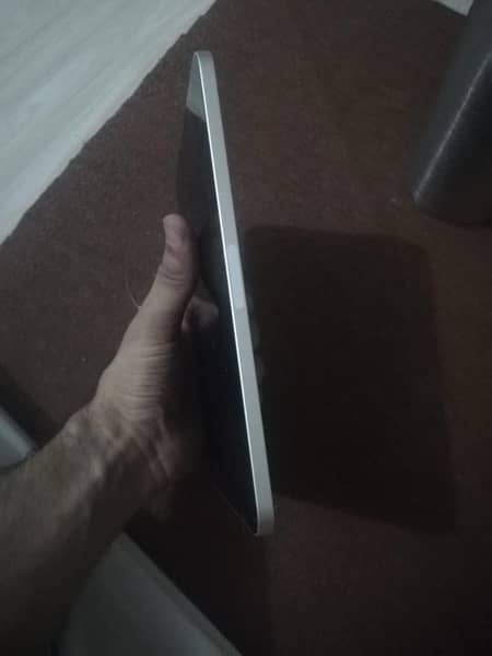 iPad mini 6 64GB WIFI Variant ( lush condition with box ) 7