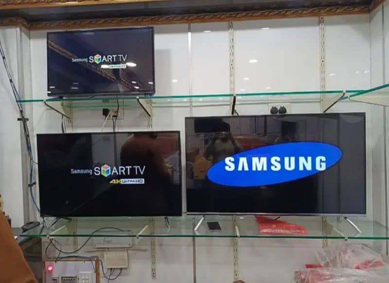 Crystal class 43 smart tv Samsung box pack  03359845883 0