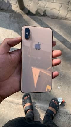 iPHONE XS